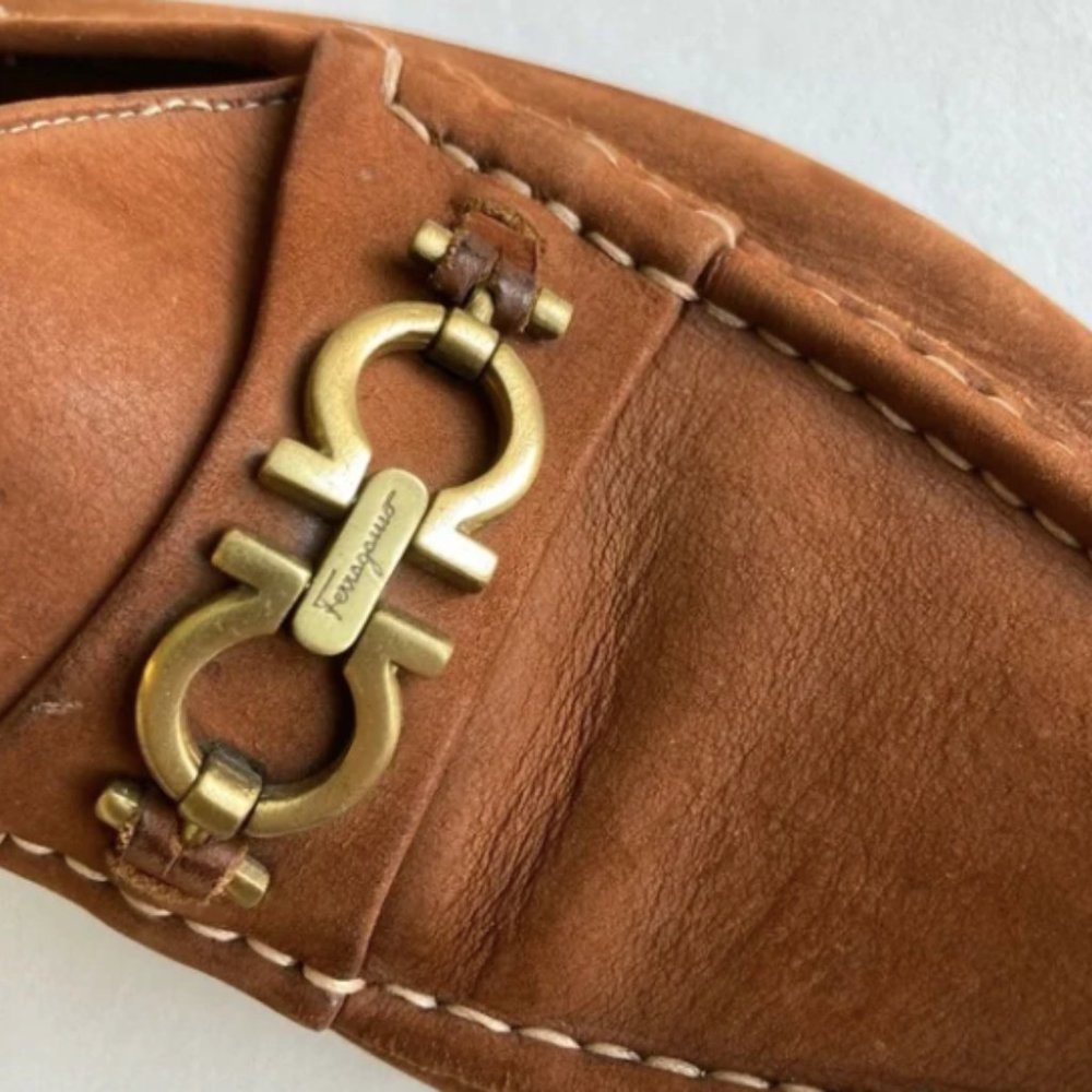 Salvatore Ferragamo Tan Suede Oxford Loafers size 9 - Picture 14 of 15